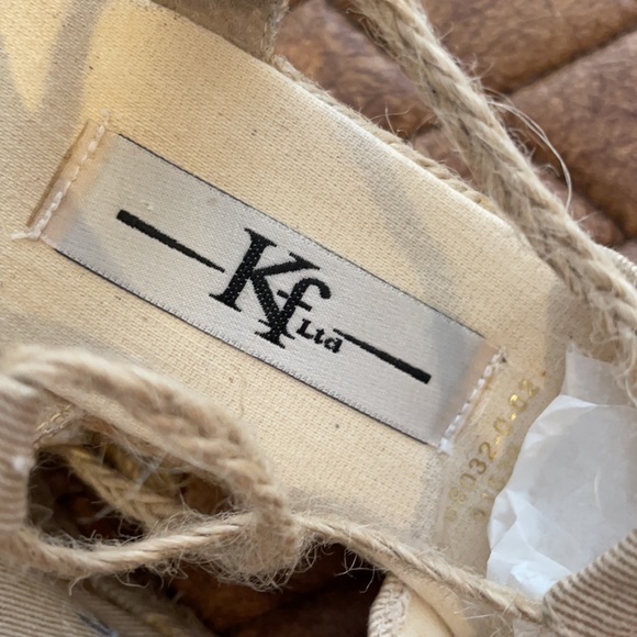 NWOT Embroidered espadrille - Picture 5 of 10